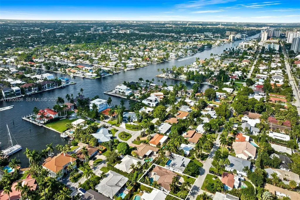 1931 NE 32nd Avenue Fort Lauderdale FL 33305