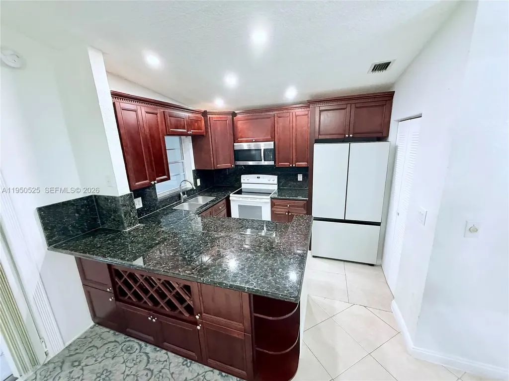 22279 Woodborn Drive Boca Raton FL 33428
