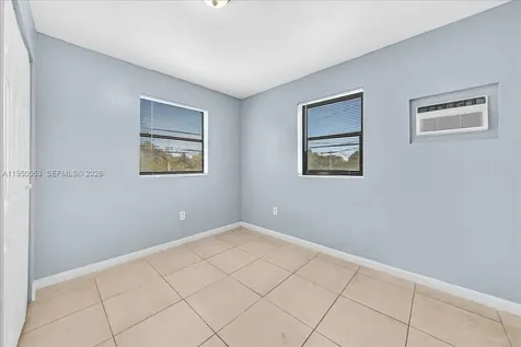 365 NW 8th Street Miami FL 33136