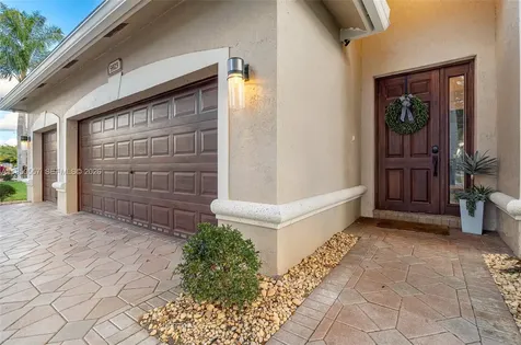 5923 NW 54th Circle Coral Springs FL 33067