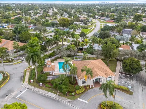 7980 S Aragon Boulevard Sunrise FL 33322