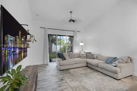 7980 S Aragon Boulevard Sunrise FL 33322
