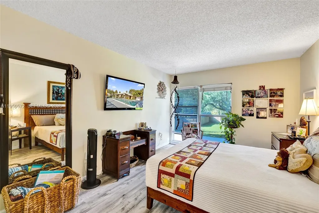 3302 Farragut Street Hollywood FL 33021