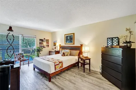 3302 Farragut Street Hollywood FL 33021
