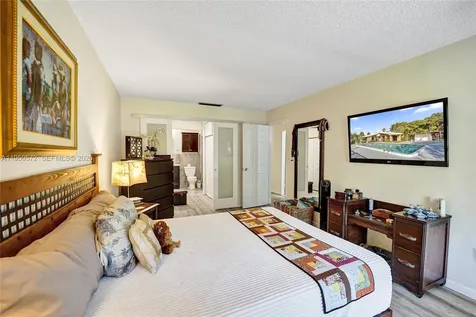 3302 Farragut Street Hollywood FL 33021