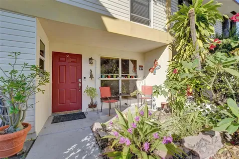 3302 Farragut Street Hollywood FL 33021