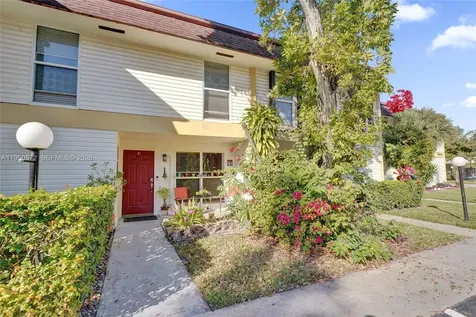 3302 Farragut Street Hollywood FL 33021