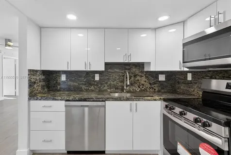 2075 SW 122nd Avenue Miami FL 33175