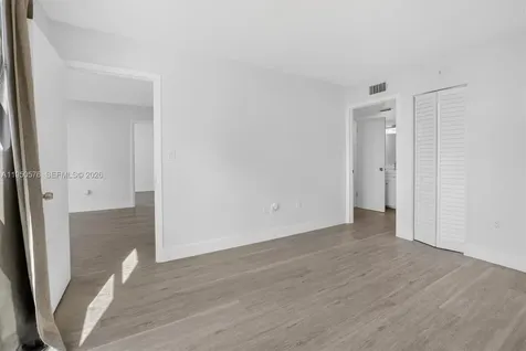 2075 SW 122nd Avenue Miami FL 33175