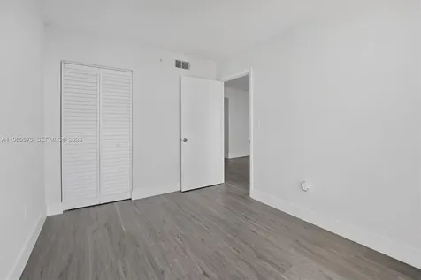 2075 SW 122nd Avenue Miami FL 33175