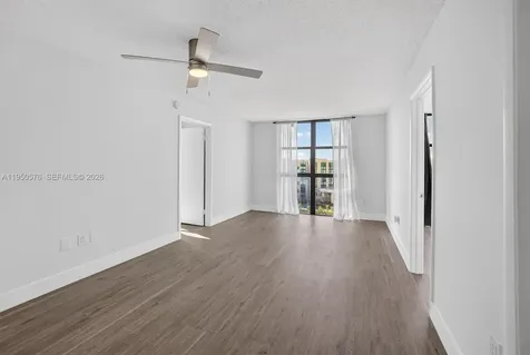 2075 SW 122nd Avenue Miami FL 33175