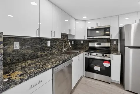 2075 SW 122nd Avenue Miami FL 33175