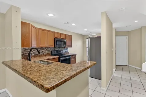 7033 Woodmont Way Tamarac FL 33321
