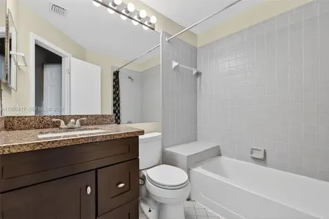 7033 Woodmont Way Tamarac FL 33321