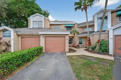 7033 Woodmont Way Tamarac FL 33321