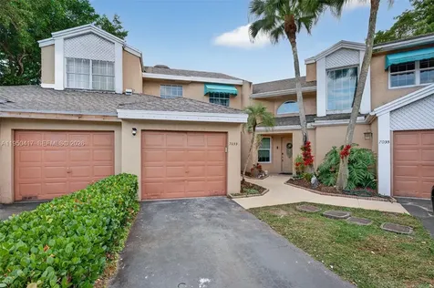 7033 Woodmont Way Tamarac FL 33321