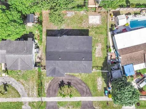 911 NW 200th Terrace Miami Gardens FL 33169