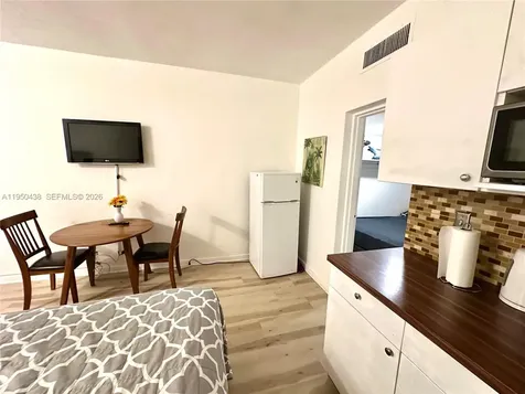 26 Diplomat Parkway Hallandale Beach FL 33009
