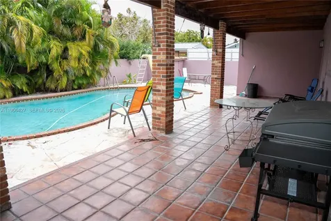 3700 SW 139th Avenue Miami FL 33175