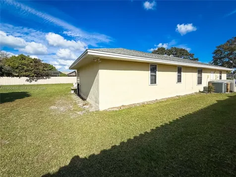 1030 Brighton Place Boulevard Kissimmee FL 34744