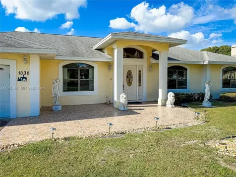 1030 Brighton Place Boulevard Kissimmee FL 34744