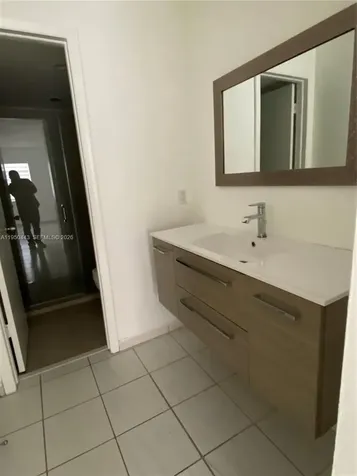 295 NW 72nd Avenue Miami FL 33126
