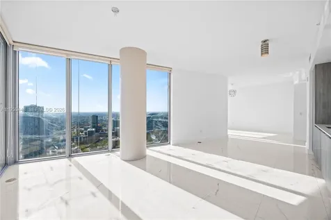 2900 NE 7th Avenue Miami FL 33137
