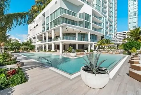 2900 NE 7th Avenue Miami FL 33137