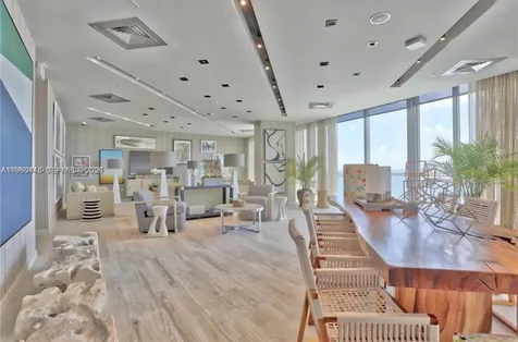2900 NE 7th Avenue Miami FL 33137