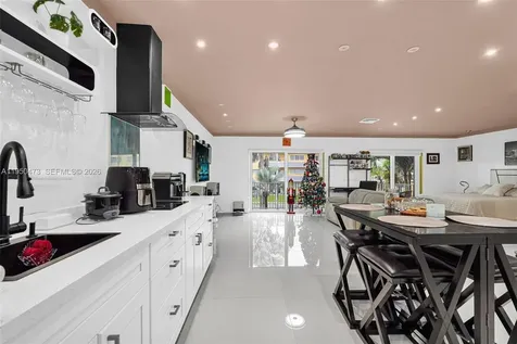 7401 SW 82nd Street Miami FL 33143