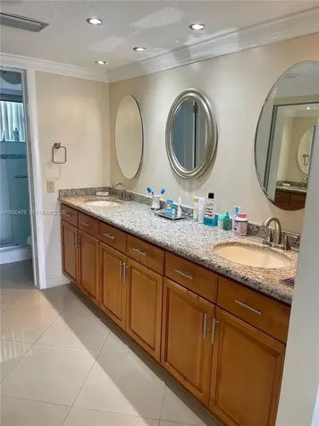 3940 NW 42nd Avenue Lauderdale Lakes FL 33319