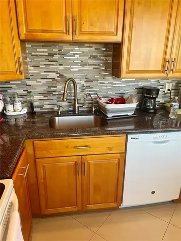 3940 NW 42nd Avenue Lauderdale Lakes FL 33319