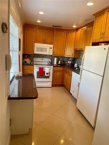 3940 NW 42nd Avenue Lauderdale Lakes FL 33319