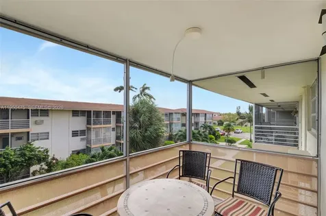 17001 NE 13th Avenue Miami FL 33162