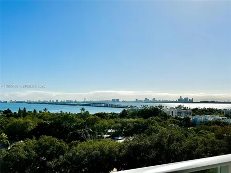 Miami FL 33137