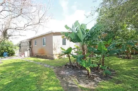 2982 NW 95th Street Miami FL 33147