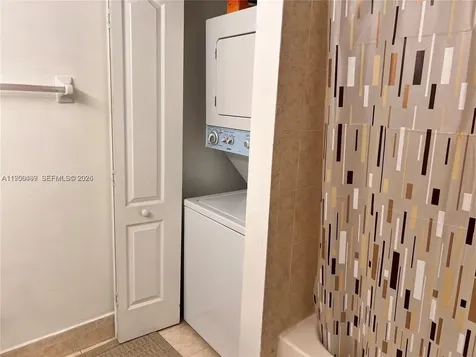 9761 NW 49th Terrace Doral FL 33178