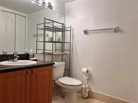 9761 NW 49th Terrace Doral FL 33178