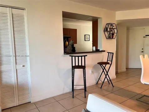9761 NW 49th Terrace Doral FL 33178