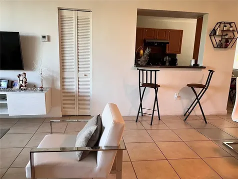 9761 NW 49th Terrace Doral FL 33178