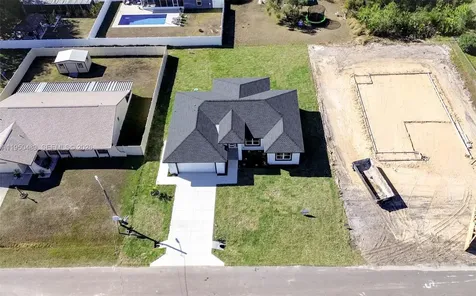 3915 El Rado Avenue Sebring FL 33872