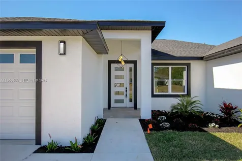 3915 El Rado Avenue Sebring FL 33872