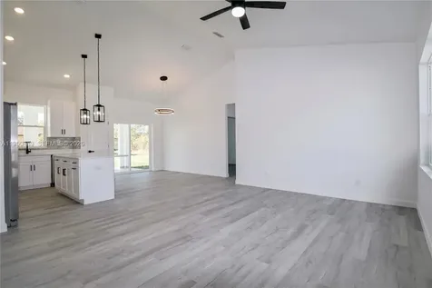 3915 El Rado Avenue Sebring FL 33872
