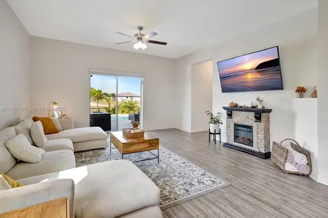 4413 NW 34th Street Cape Coral FL 33993