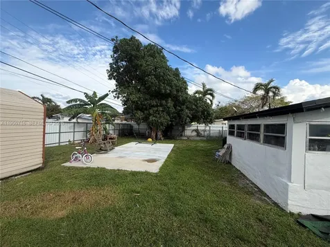 1011 NE 212th Terrace Miami FL 33179
