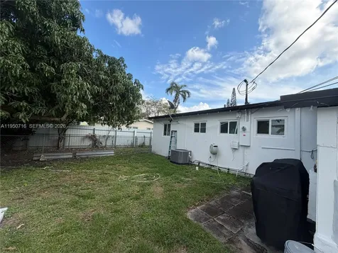 1011 NE 212th Terrace Miami FL 33179