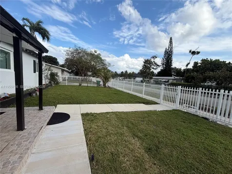 1011 NE 212th Terrace Miami FL 33179