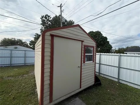 1011 NE 212th Terrace Miami FL 33179