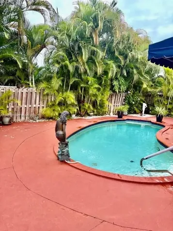 15957 SW 54th Terrace Miami FL 33185