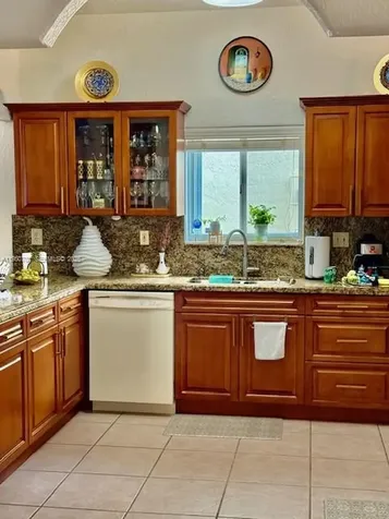15957 SW 54th Terrace Miami FL 33185